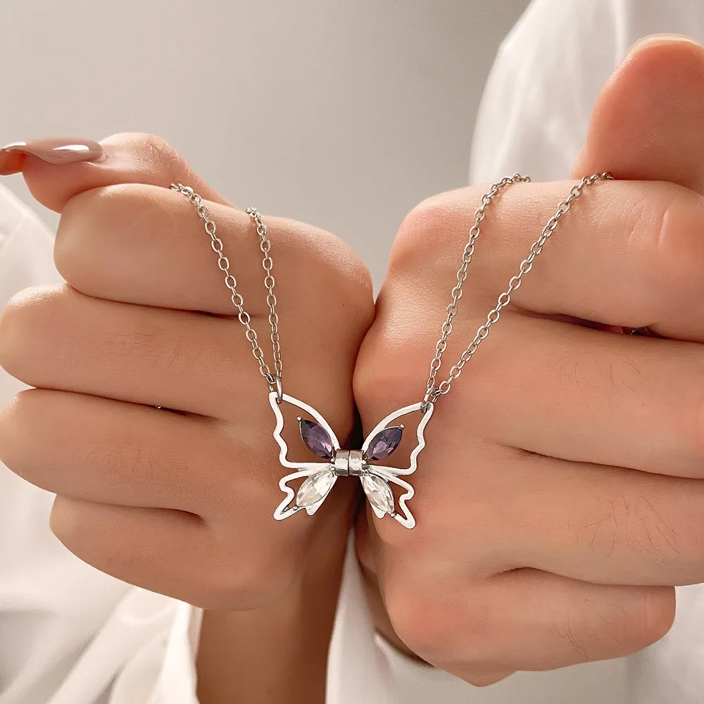 New fashion zircon butterfly couple necklace magnetic suction hollow butterfly collarbone chain girlfriend gift wholesale
