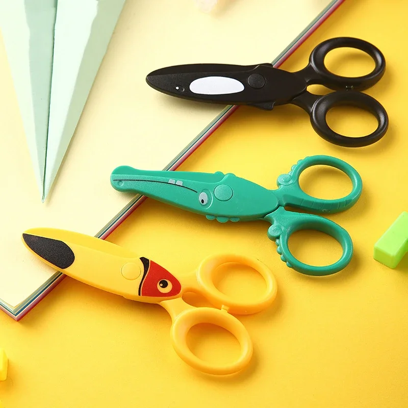 1pcs Cartoon Plastic Knife Cutter Safety Scissor Cute Animal Scissors for Kids DIY Paper Handwork Art Office School Supplies