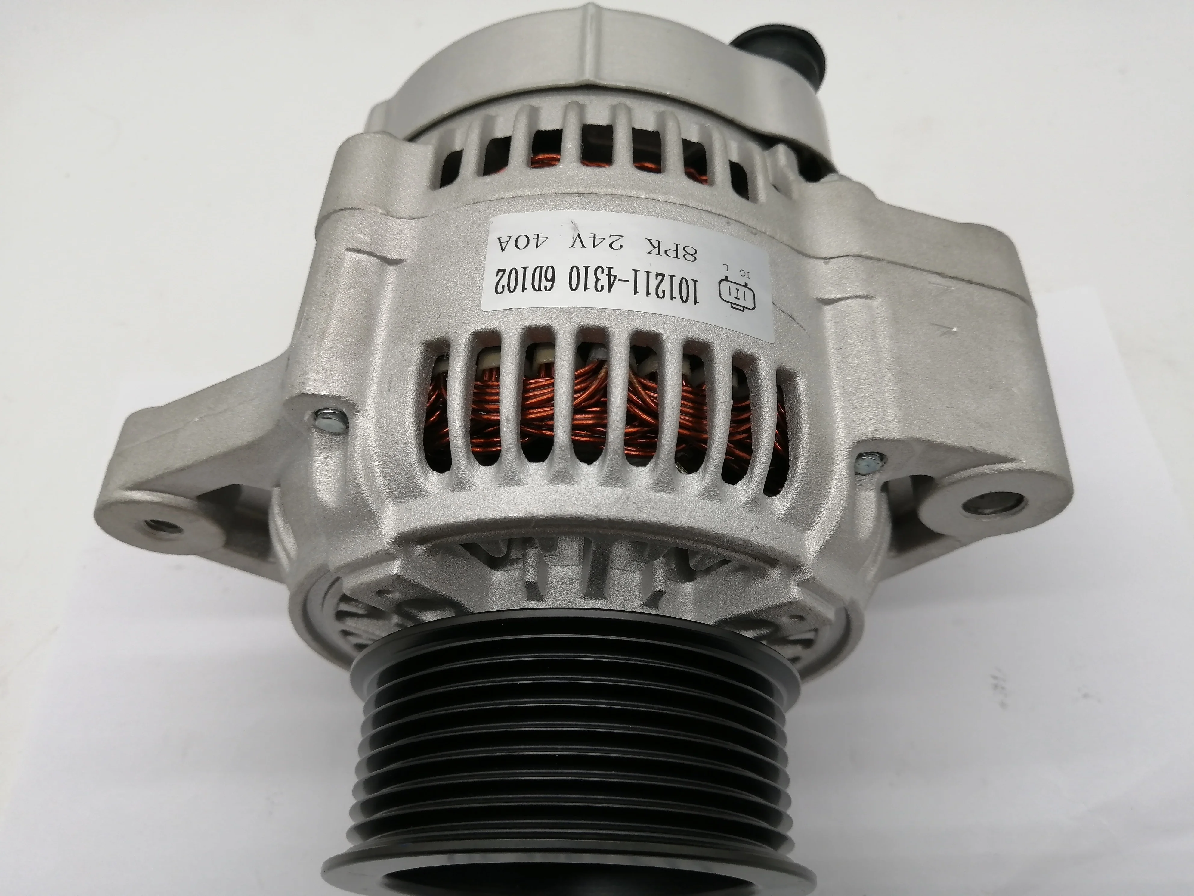 PC200-6 PC200-7 Excavator Generator Alternator 600-861-3411 101-211-4310 For 6D102 Engine