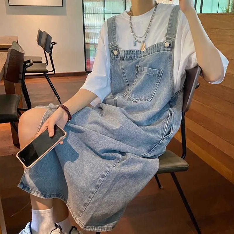 

Korean Version Of Small Fresh Denim Backstrap Skirt Women 2024 New Retro Mid-Length Split Denim Backstrap Skirt Women Age Loose