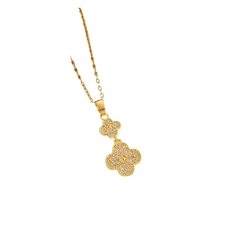 A popular four-leaf clover necklace for women with a niche design that is simple and does not fade. Collarbone chain 9527