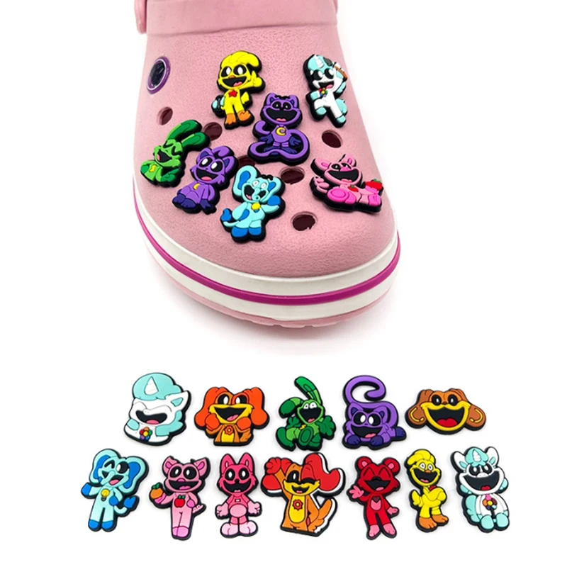 New Game Smiling Critters Cute Animal  Hole Shoes Classic Clogs Buckle Fun DIY Garden Shoes Accessories