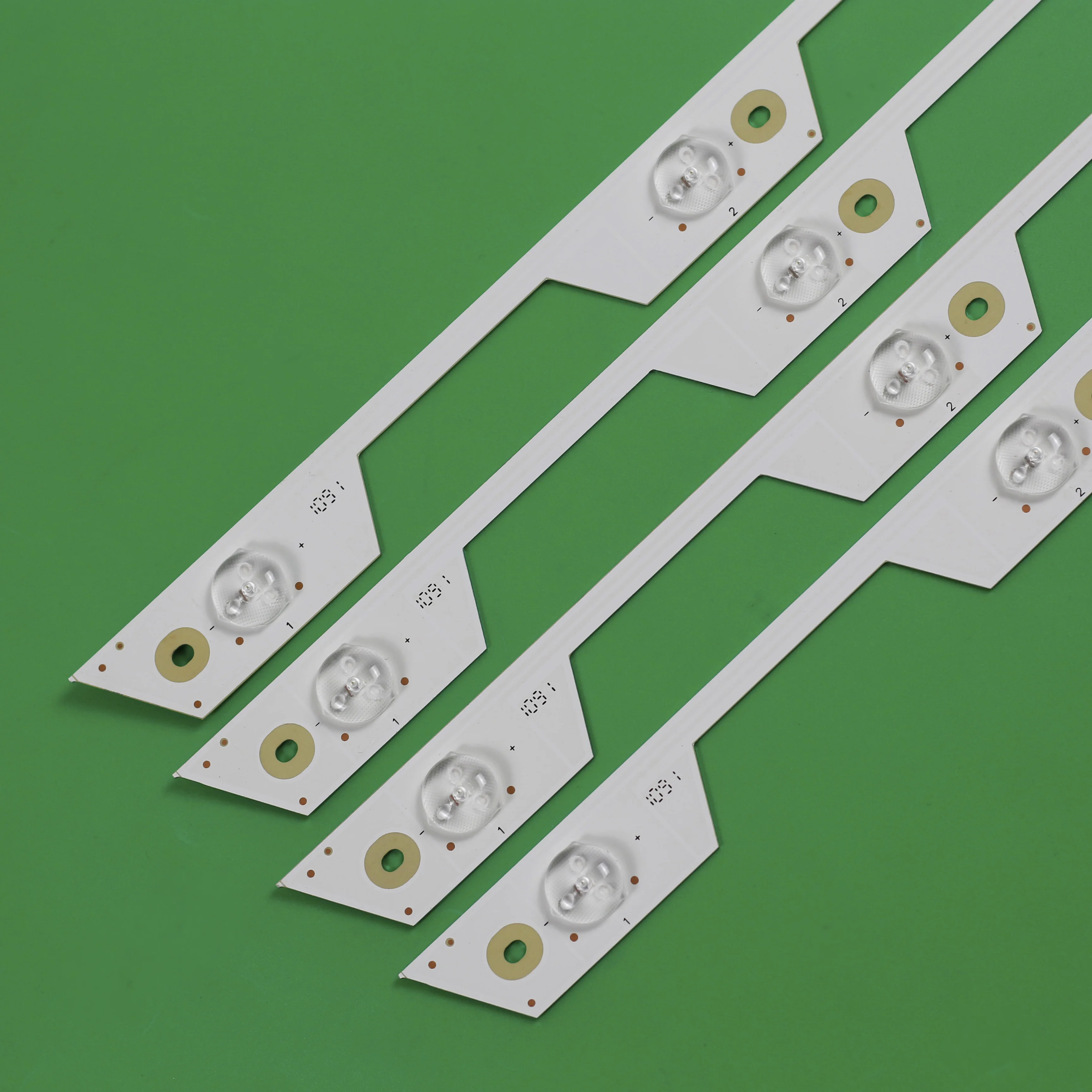 4pcs LED Backlight strip For TCL L40E5800A-UD Thomson 40UA6406 LVU400NDEL 40HR330M07A1 4C-LB4007-HR2 TMT-40E5800-4X7-3030C-7S1P