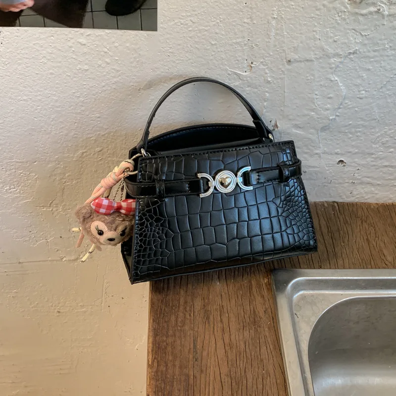 

Новая модель сумки-кроссбоди весна 2026: стильная, модная, повседневная и роскошная, с высоким качеством исполнения. Элегантная сумочка для