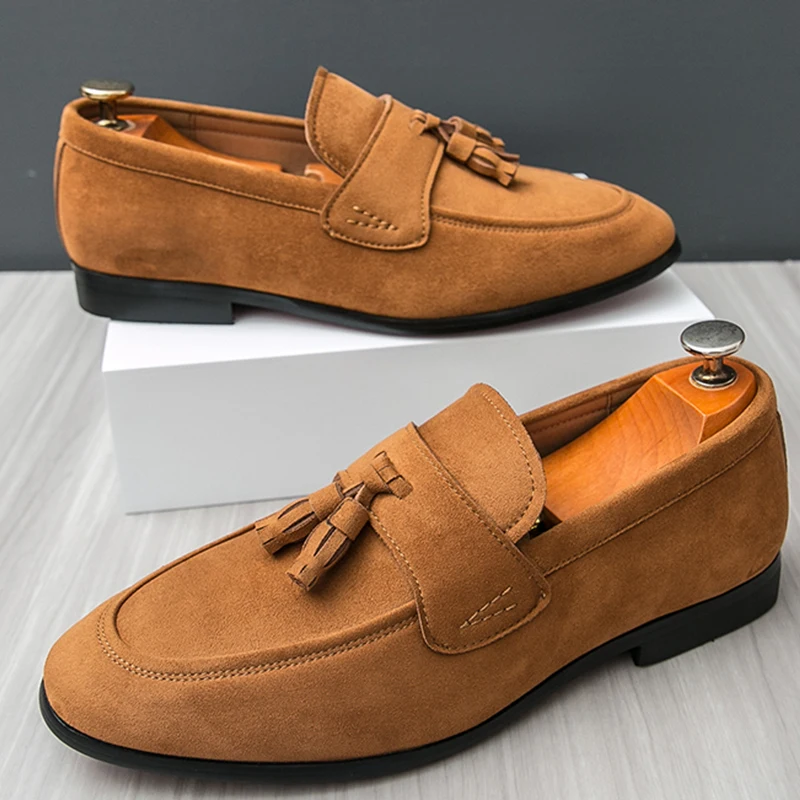 

Fashion Tassels Social Loafers Men Lightweight Casual Business Shoes Men Classic Slip On Flat Office Leather Shoes Male Loafers