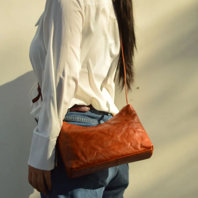 aetoo-grab-leather-one-shoulder-dumpling-bag-women's-vegetable-tanned-cowhide-tote-underarm-bag-casual-commuter-bag