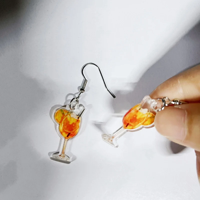 مهرجان البيرة النبيذ الزجاج عصير البرتقال أقراط موضة 2D تصميم مسطح أقراط النساء مجوهرات الحفلات هدية العطاء للأصدقاء