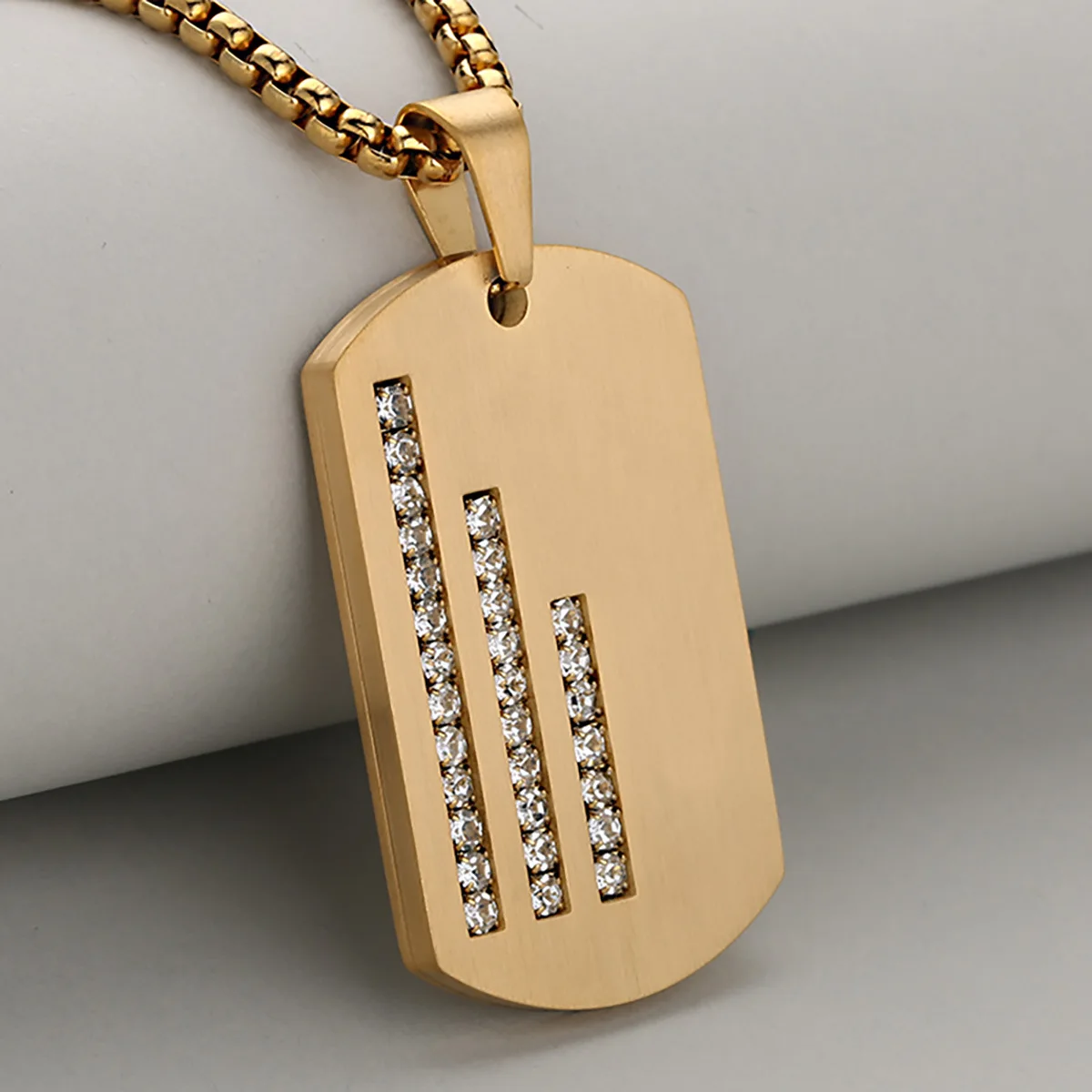 

Great Gift Light Luxury Diamond-Studded Fashion Stainless Steel Dog Tag Pendant Necklace For Men And Women, Decent & Meaningful