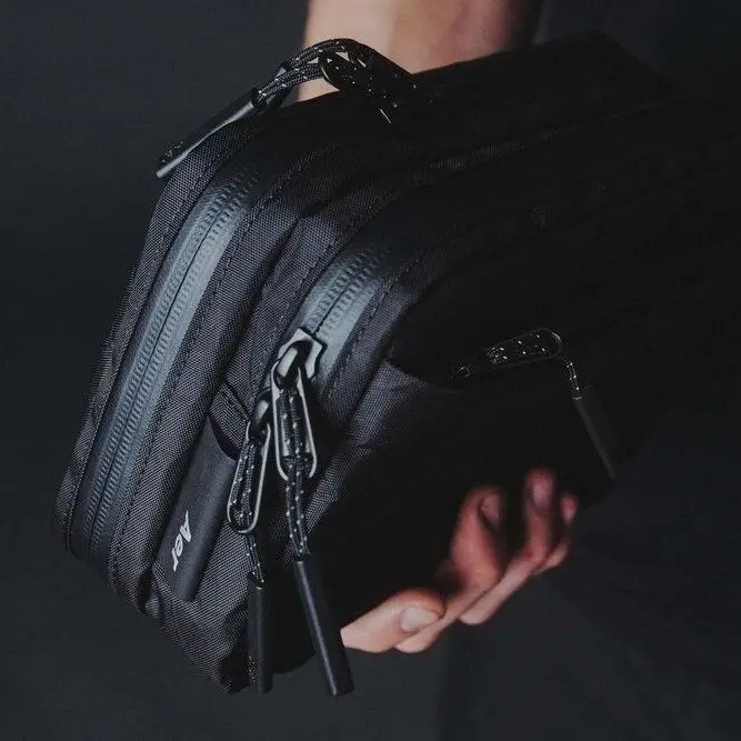 

Портативная водонепроницаемая сумка для путешествий на открытом воздухе, большая вместительная сумка для хранения электронных устройств 3C, нейлоновая сумка для туалетных принадлежностей