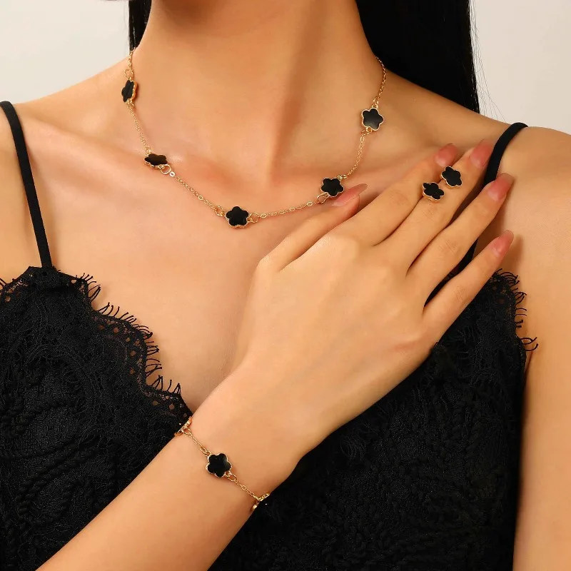 3pcs/set Lucky Five-petal Flower Necklace Bracelet Earrings Set for Women Elegant Clover Fashion Party Jewelry Gifts Accessories image 2