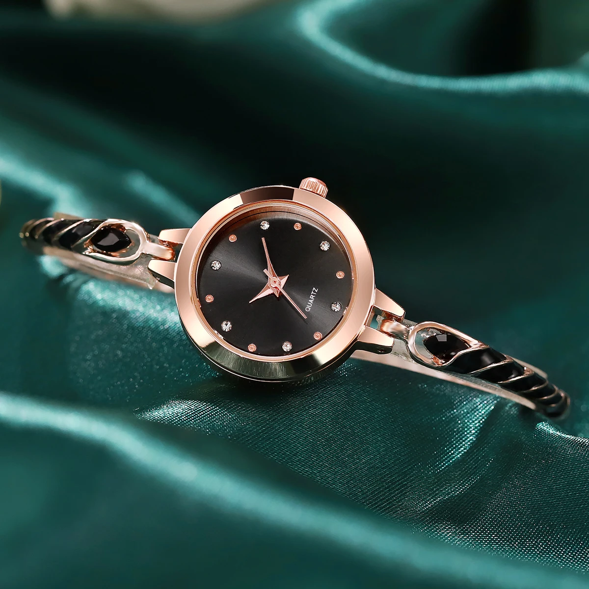 6PCS Women\'s Watches Fashion Rhinestone Small Dial Female Quartz Watch Set(Without Box)