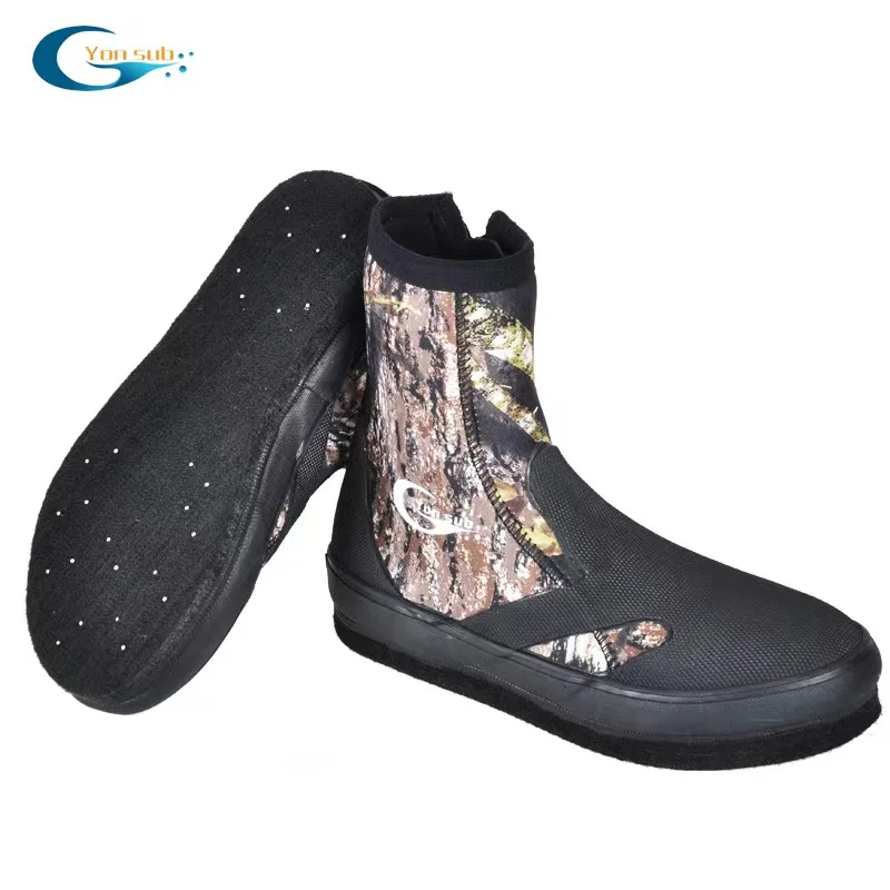 

2026 Nail Sole Fishing Shoes Size 35-47 Men Women Camouflage High Top Anti Slip Keep Warm Wading Shoes