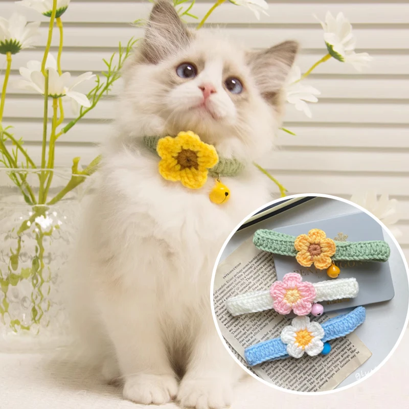 

Pet Handmade Knitted Collar Necklace Flower Bell with Voice Cute Series Pet Accessories Suitable for Small Cats and Dogs