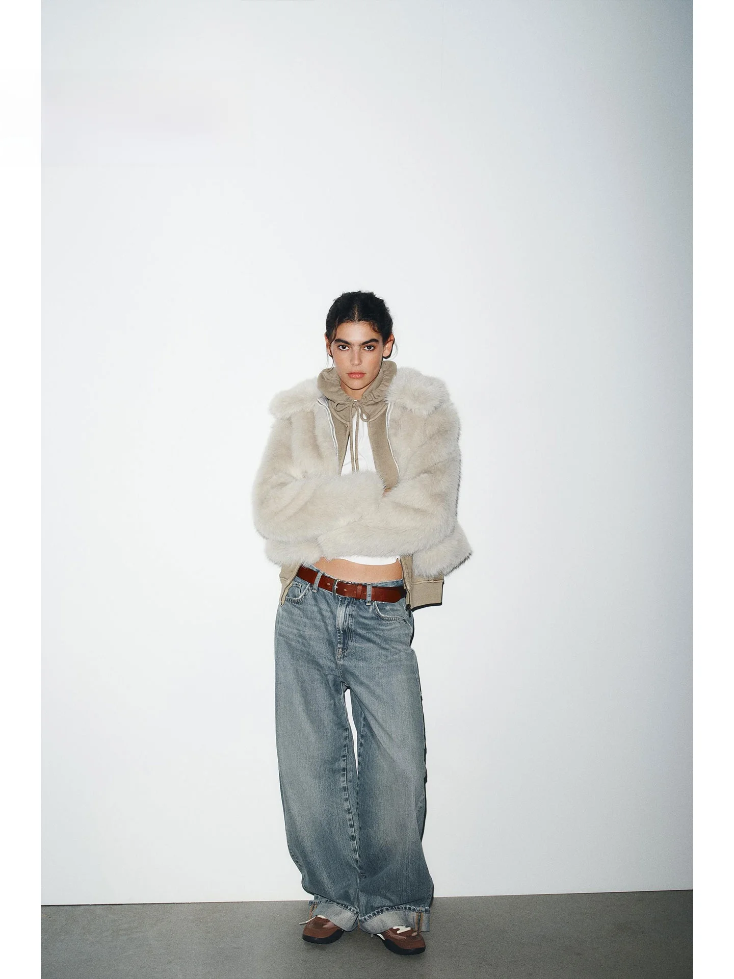 

ZAPRHA Faionable ort Jaet Women's Slimming Zipper Fur Effect Coat Casual Sle Long Sve Flip Collar Autumn New Arrivals