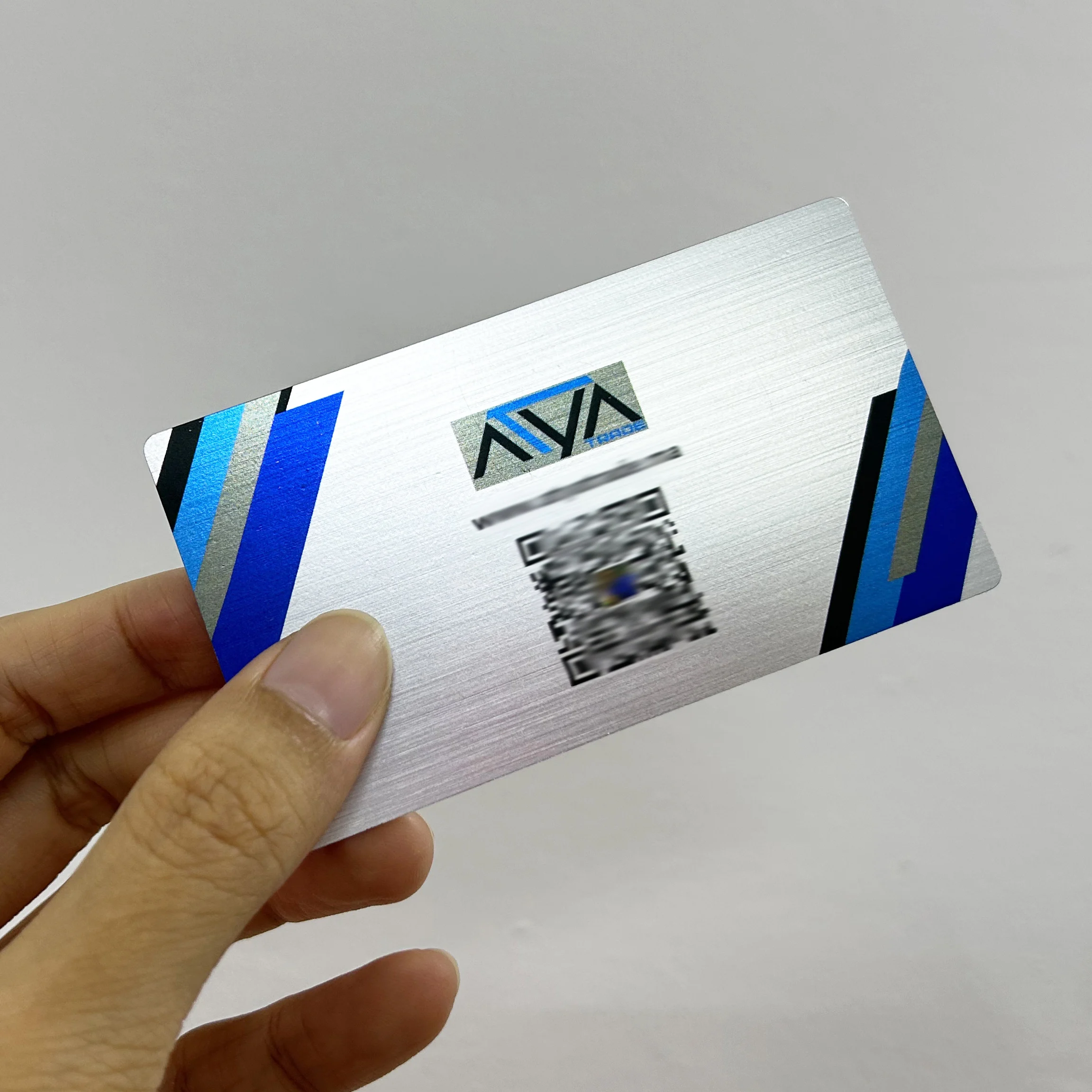 

Platinum brushed PVC business card, reflective effect, waterproof business card, personalized customization, color printing