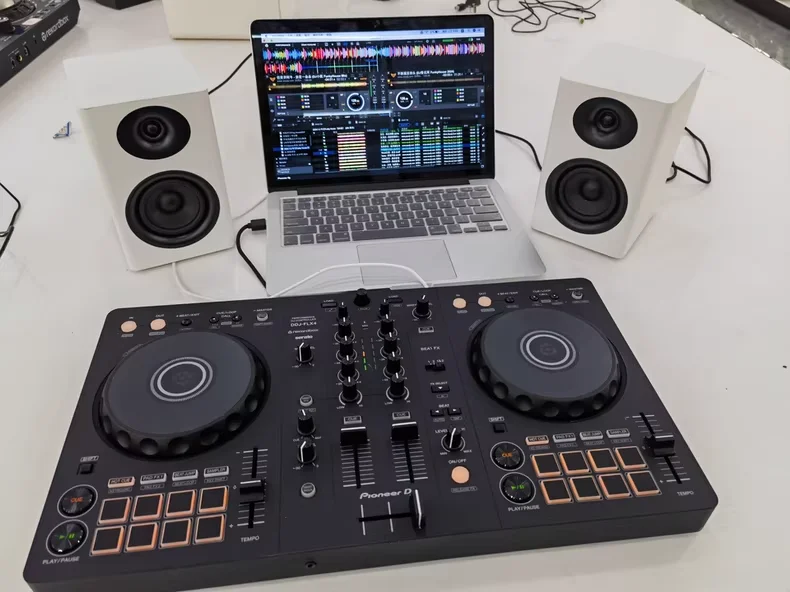 DJ DDJ-FLX4 Dual-Channel DJ Controller for Beginners