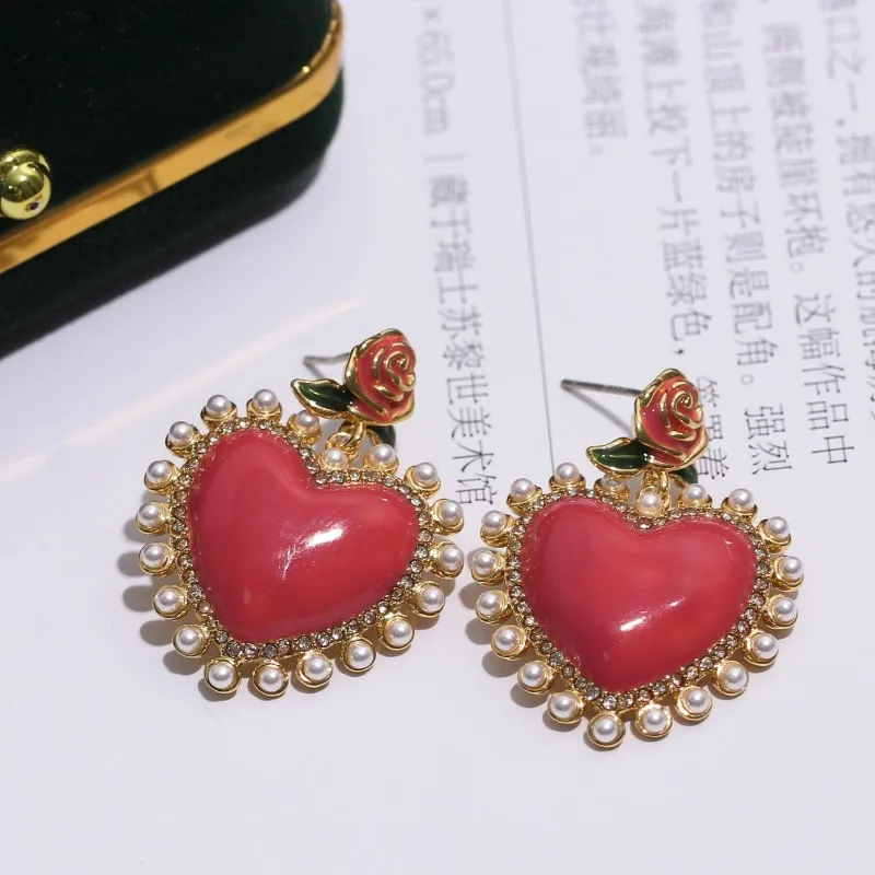 

New Arrival Sexy Style Red Heart Dangle Rose Flower Stud Earrings for Women Pink Rose Love Pearl Earrings Niche Design Sense