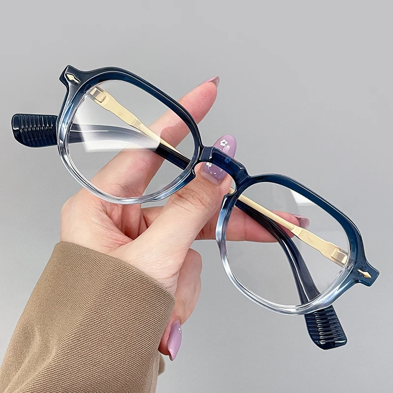 

BEAU FIVE Anti-Blue Light Fashion Glasses Transparent Round Frame Stylish Eyewear for Daily & Office Use F104