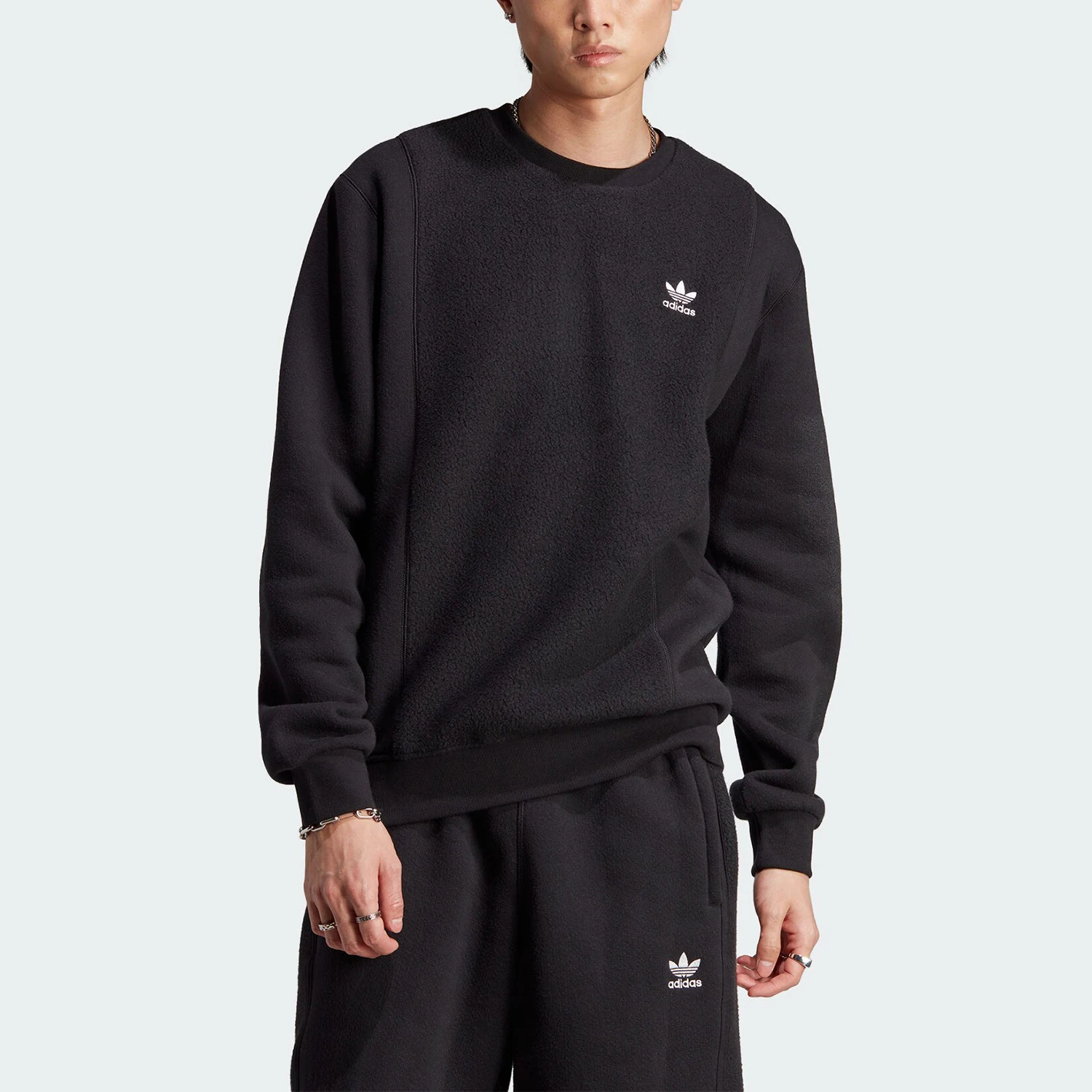 

adidas genuine Originals Men's Round-neck Loose Hoodie II5800