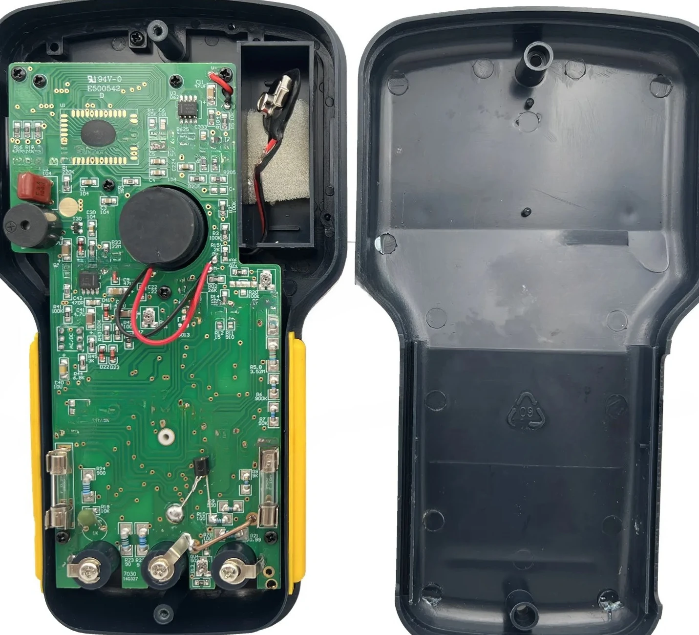 

Мультиметр с двойным дисплеем KT7030: указатель с двойным экраном и цифровым дисплеем, дизайн защитной крышки от ожогов.