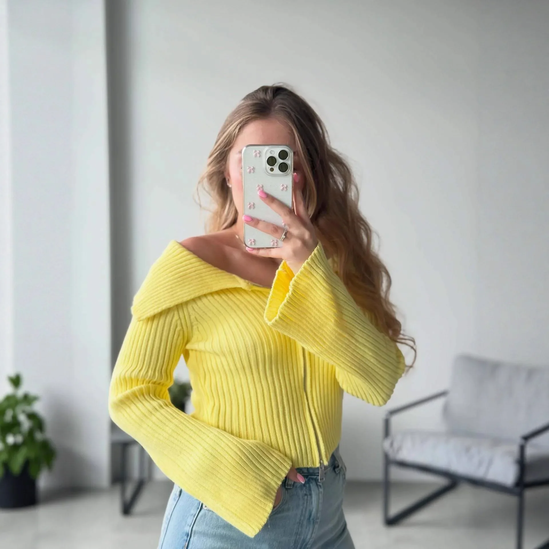 

2025 Fall One Shoulder Cropped Sweater Women's Sexy Off Shoulder Knit Top Short Y2K Party Blouse Casual Pullover for Women