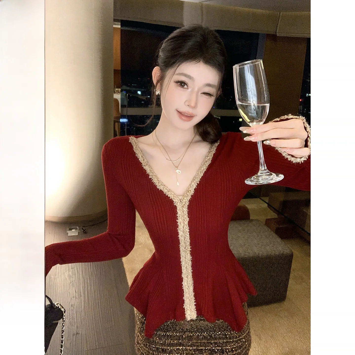 

Color Blo V-Ne Long Sve Knitted Sweater Women's Slim Fit Ele Sle Spring Season Casual Wear Regular Length