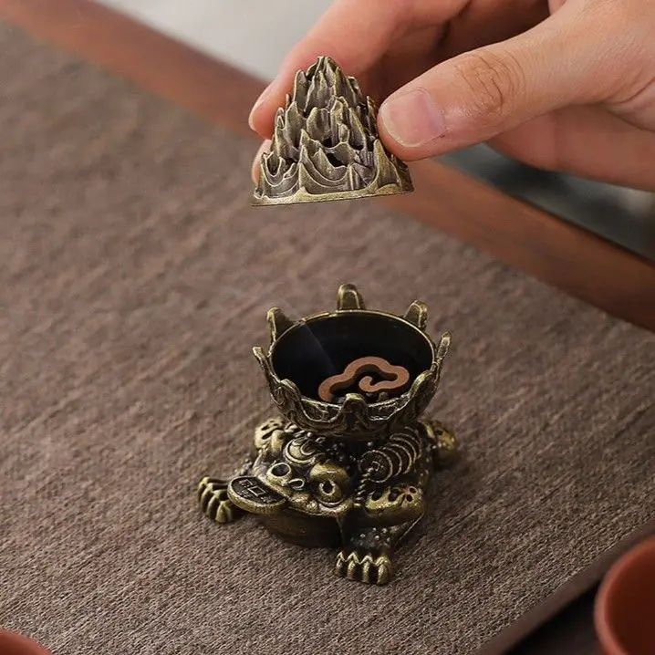 Fortune Golden Toad Incense Burner Ornaments Boshan Furnace Small Xiangyun  Burner Goose Pear Account in The Incense Burner