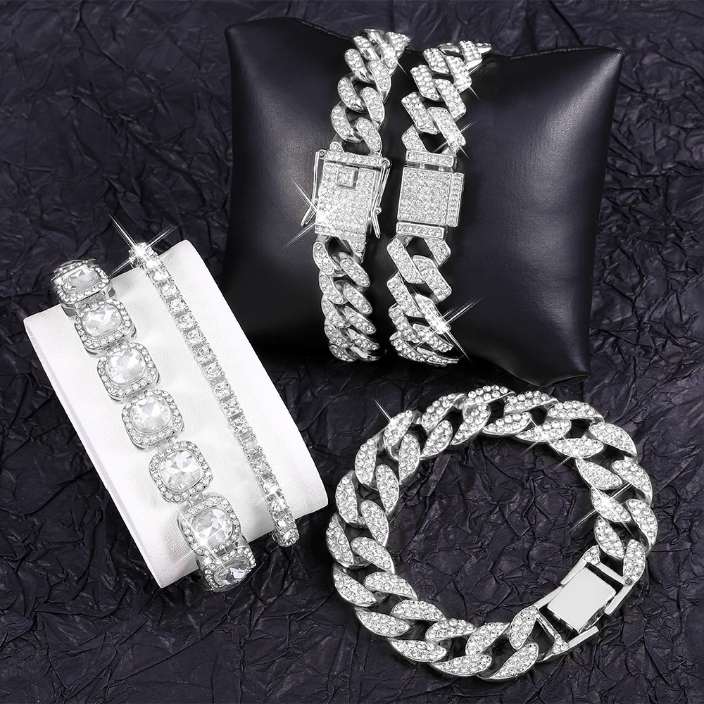 

5-Piece Hip-Hop Bracelet Set for Men And Women Exquisite Shiny Jewelry Gift Box Fashion Party Accessory for Everyday Wear