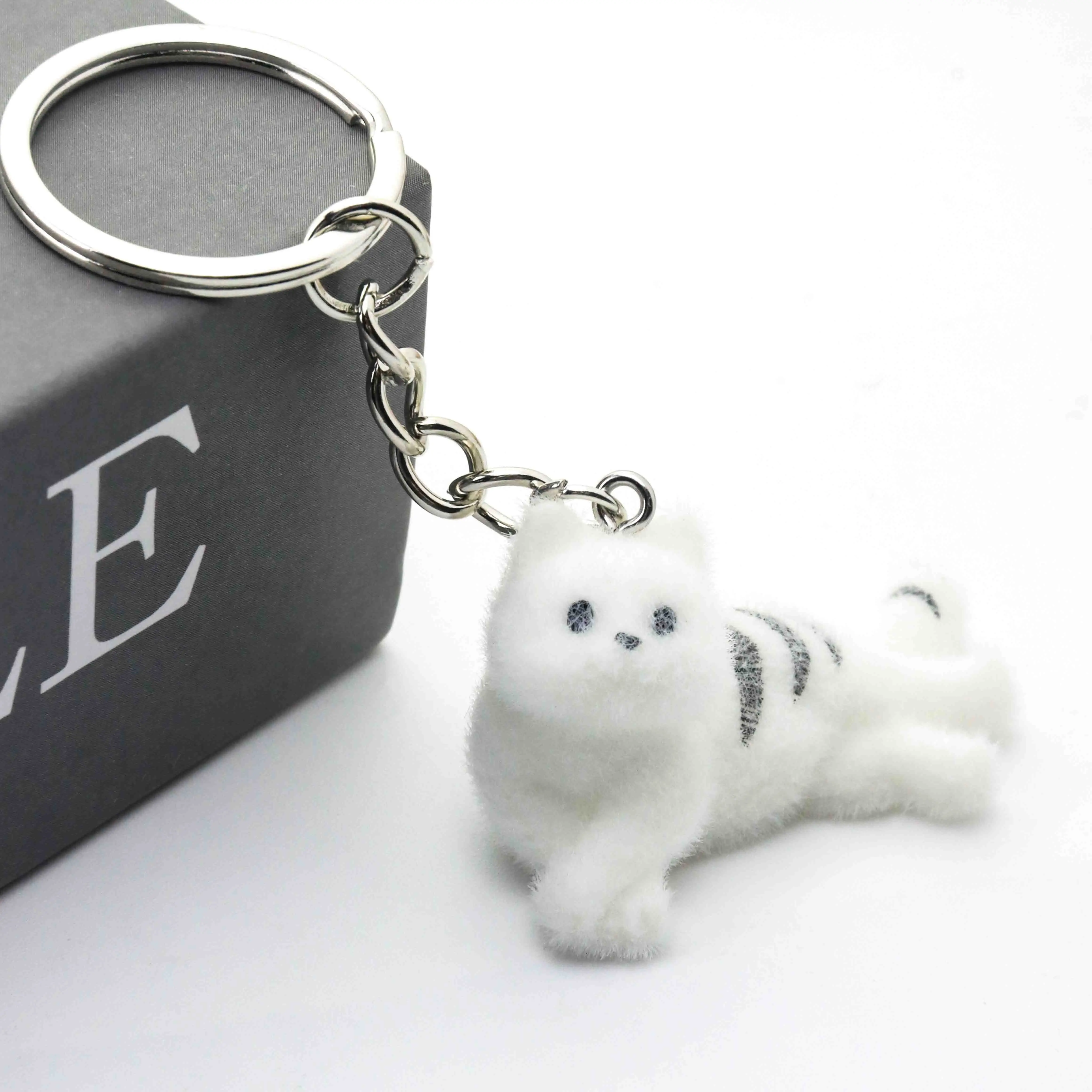 1pcs Flocking Resin Simulation Cat Pendant Key chain Charms For Jewelry Making Luggage Car Wallet Decoration Accessories