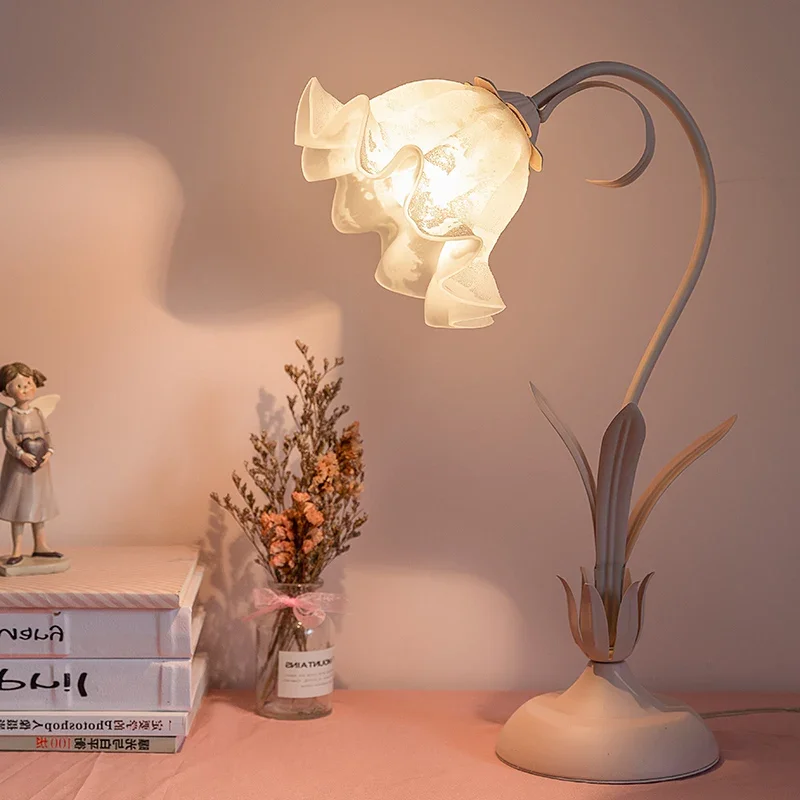 

Romantic Flower Table Lamps for Living Room Bedroom Bedside Home Decor Reading Lamp Modern LED Standing Desk Lighting Fixtures