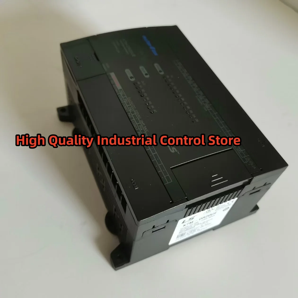 وحدة K7M-DR20UE XBC-DN40SU PLC أصلية جديدة