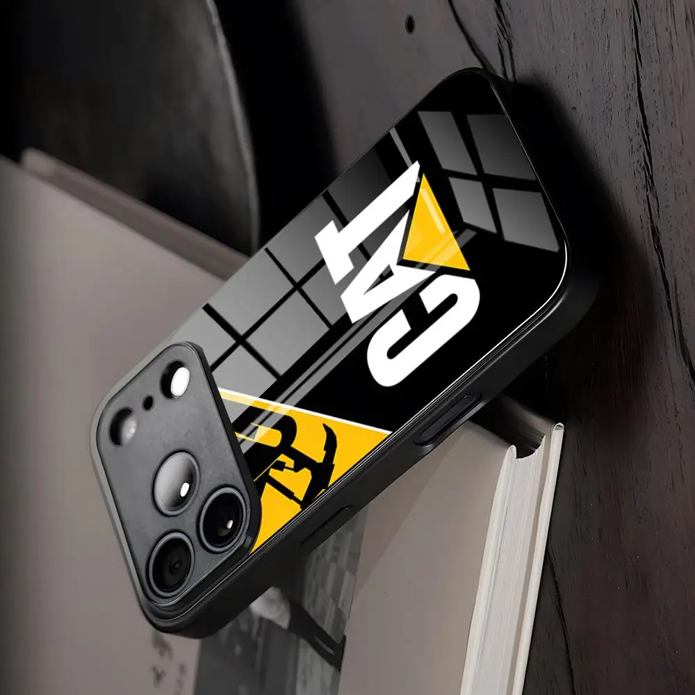 Capa de Celular de Vidro com Logo C-Caterpillar para iPhone 17 Air 16 15 17 14 Pro Max 13 12 11 X XS XR Plus e Samsung – Potente e Prática