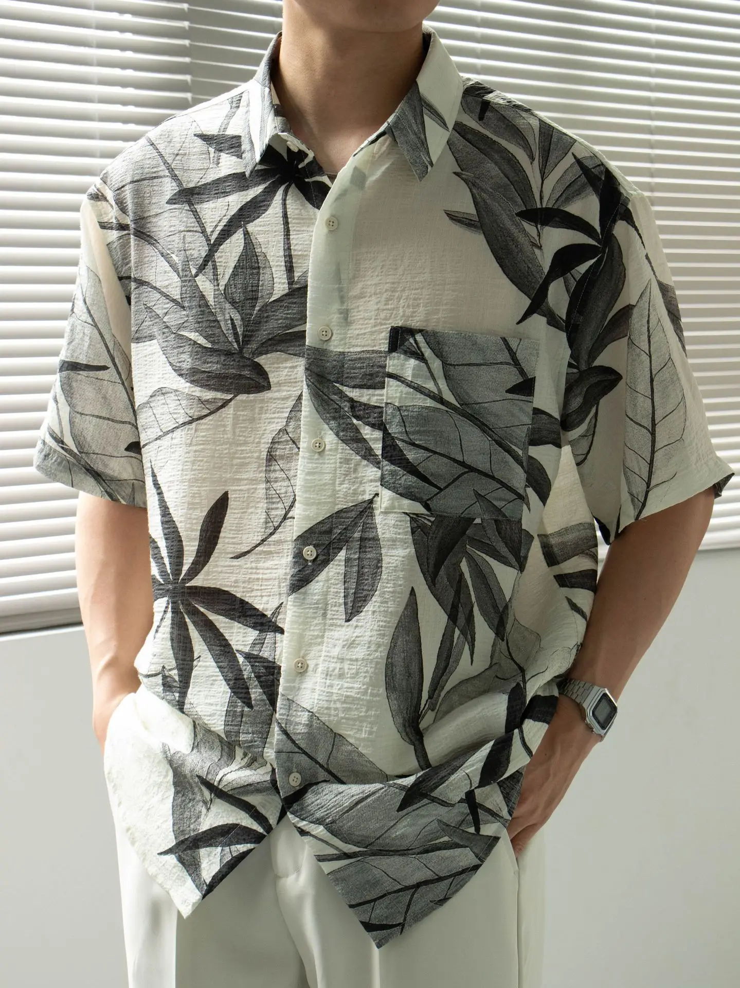 

Новая летняя мужская рубашка с китайским принтом, повседневная, тонкая, с коротким рукавом, свободного кроя, модная, для городской молодежи, из полиэстеровой смеси