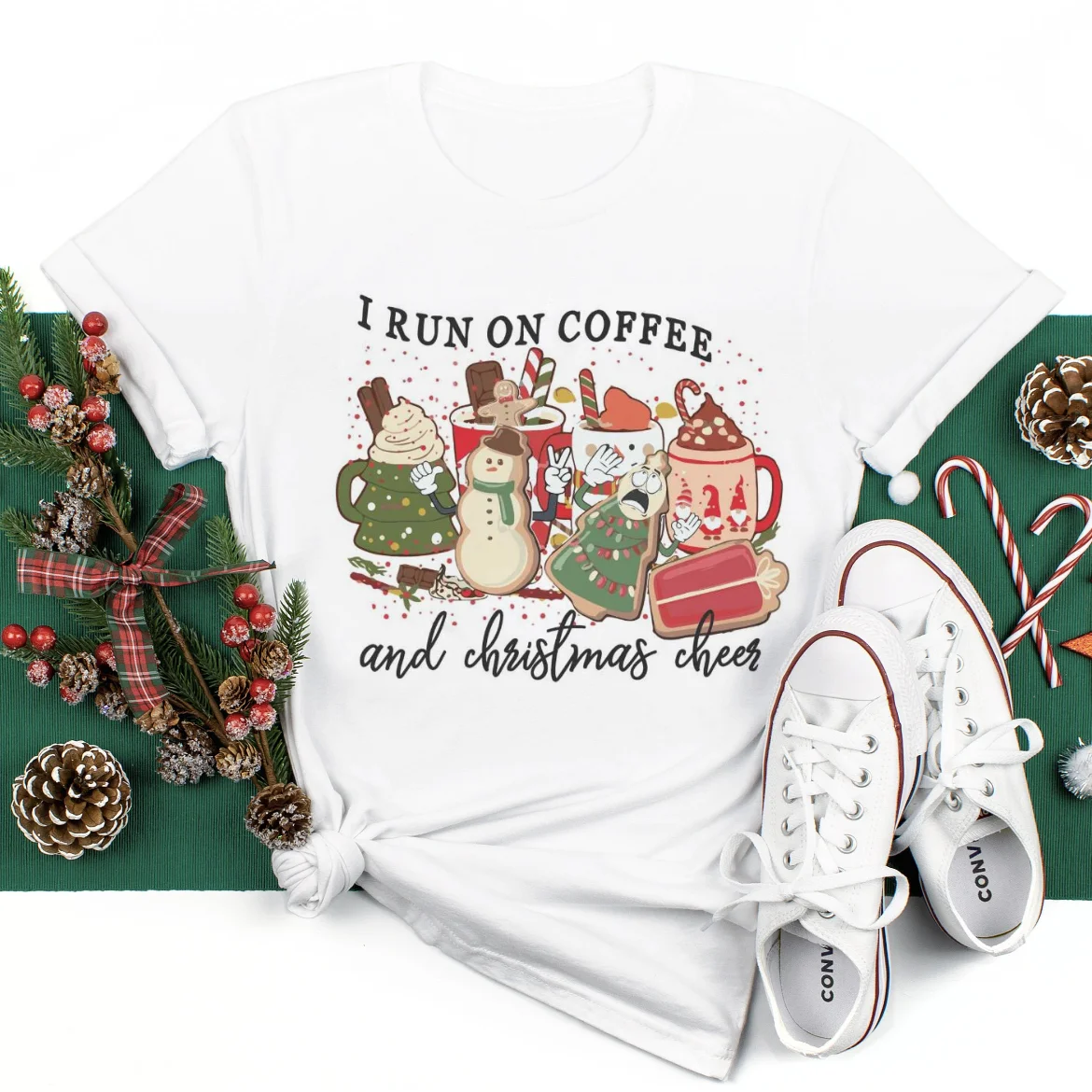 I Run On Coffee And Christmas Cheer Pattern New Year's T-Shirt 90s Cute Christmas Short Sleeve Casual Style Plus Size Top T-Shir