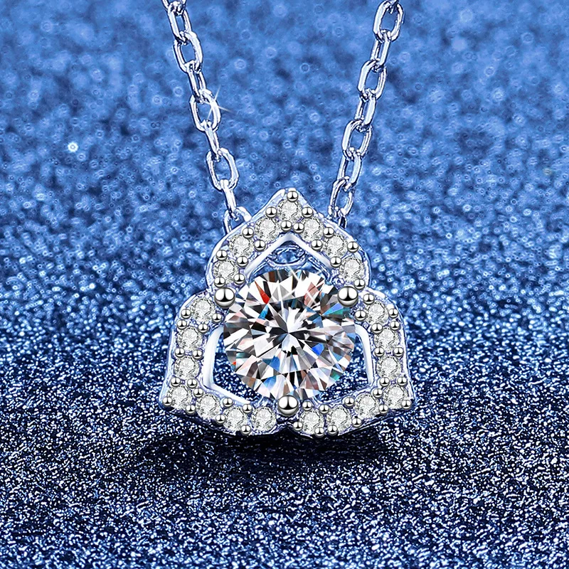 New Mozambique Stone Necklace Platinum PT95018k Gold Korean Edition Small Fresh Flower Rose Light Luxury Necklace for Women