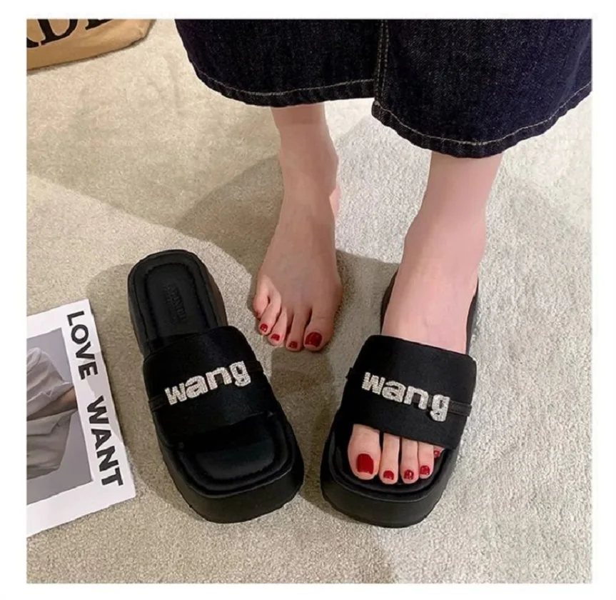 Summer Slippers Women Wear Summer Black Thick Soled Flip-flops Beach Sandals Wedge Heels Increase Sandals Women\'s Shoes