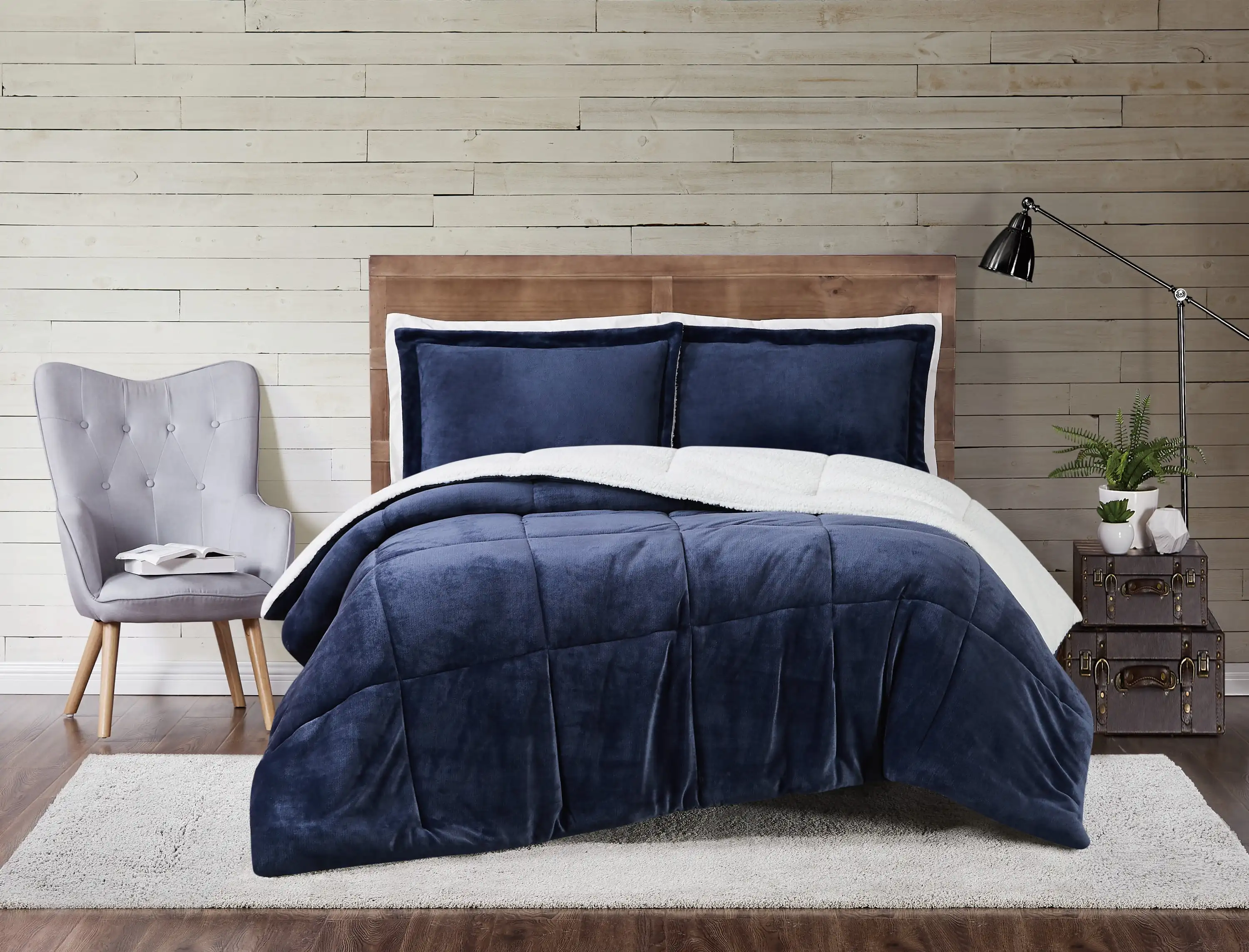 

Cuddle Warmth Polyester Twin XL Comforter Set in Indigo