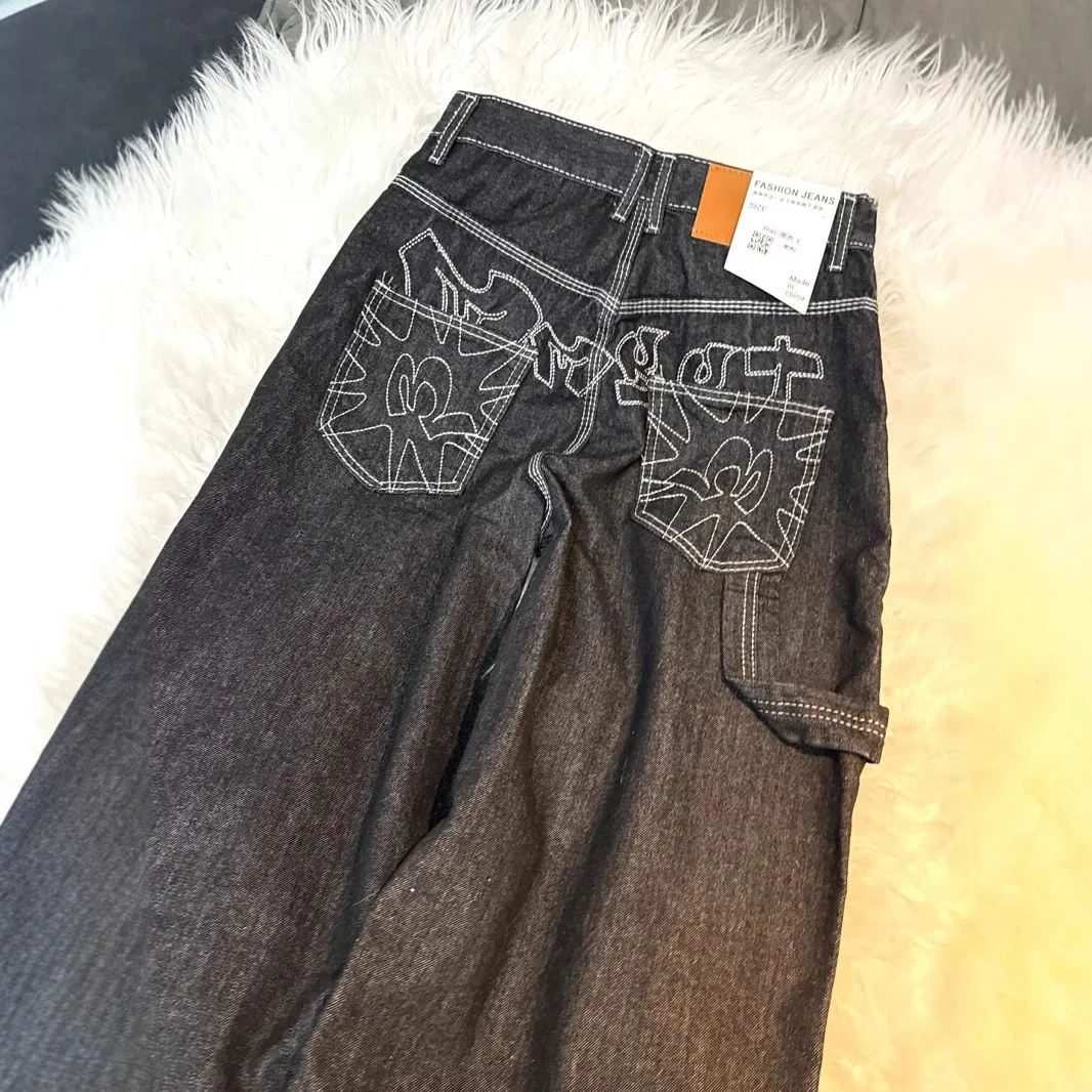 Jeans da strada retrò americani di grandi dimensioni, nuovi pantaloni a gamba larga larghi e versatili con stampa a linea retta e design ricamato