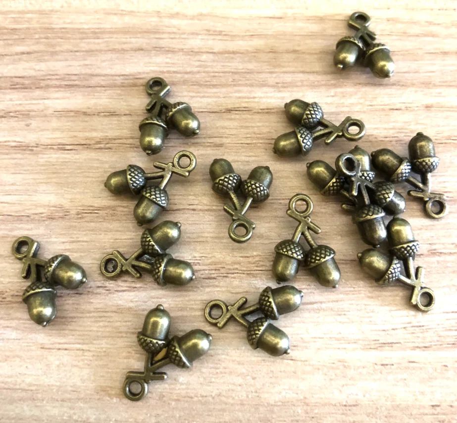 

25pcs 14*10mm Lovely Acorns design Charms for Jewelry Making Zinc Alloy Metal HW3614