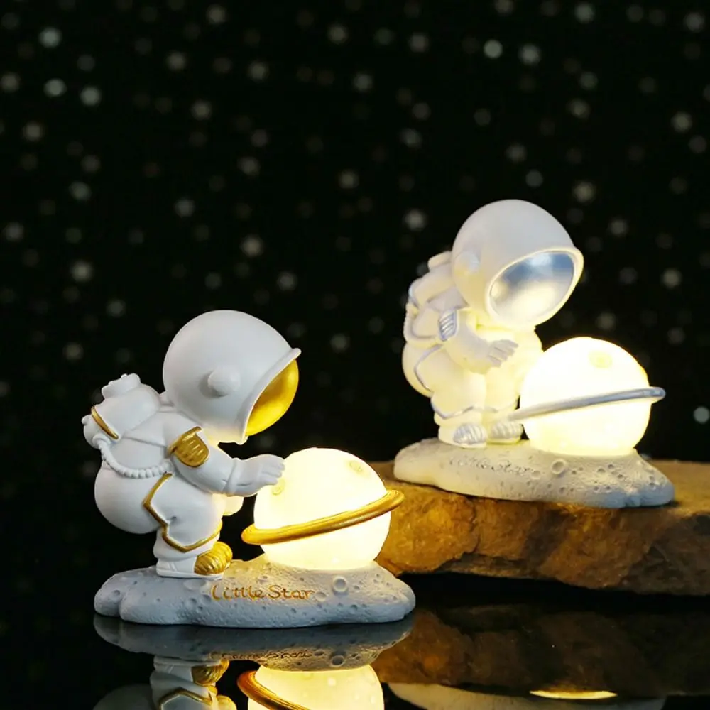 

Creative Astronaut Night Light Cartoon Portable Desktop Luminous Planet Lamp Exquisite Cute Sleeping Lamp Birthday