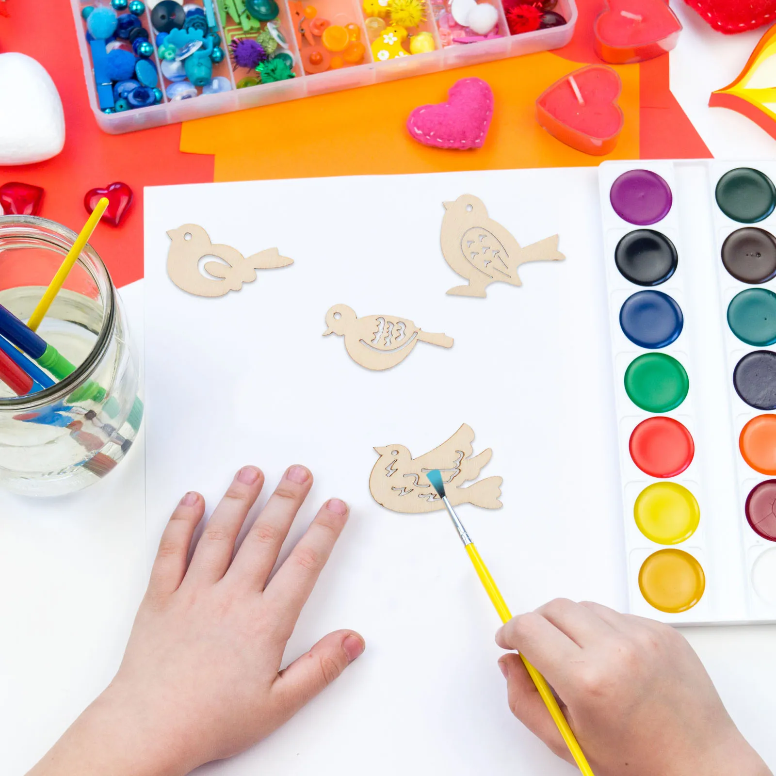 

50pcs Unfinished Wood Bird Slice Handcraft Shaped Cutout Crafts Making Wooden Embellishments Hanging Pendant Ornaments For Diy