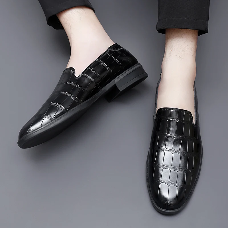 حذاء رجالي كبير الحجم خفيف الوزن ومريح ومسامي منقوش بالحجر عالي الجودة حذاء عصري شبابي #5