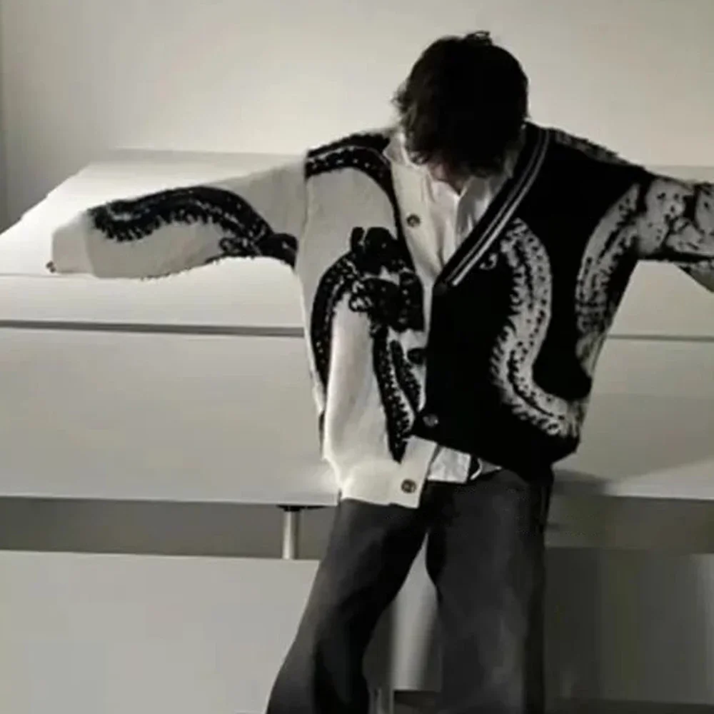 

Mens Sweater Black White Contrast Knitted Sweater Streetwear Japanese Dark Campus Cardigan Long Sleeve Jacket Men'S Clothing