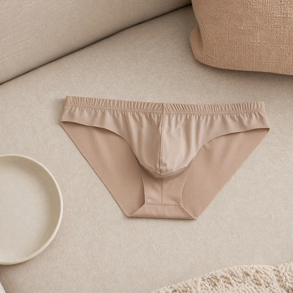 Comfortable Lingerie Men's Triangle Panties Mid Waist Ice Silk Men Thin Briefs Breathable Large Size Underwear for Men Gifts