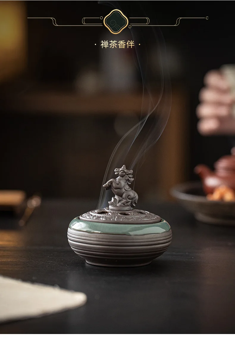 Quemador de incienso creativo para interiores, soporte de incienso de agarwood y en espiral para el hogar, pequeño quemador de incienso de cerámica con nube auspiciosa de Ma Dao Cheng Gong