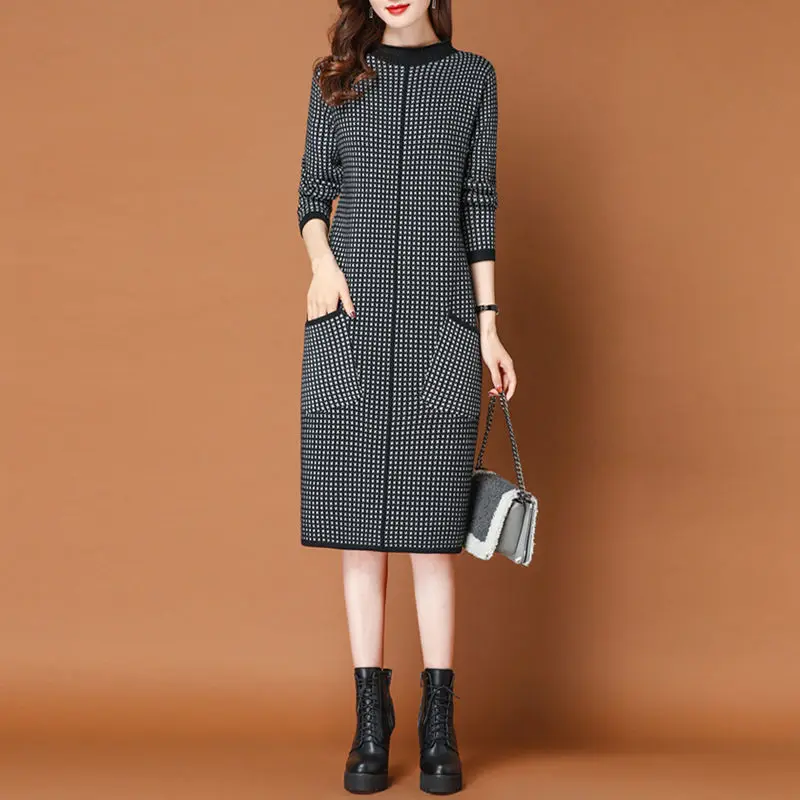 Women\'s 2023 Autumn and Winter New Pullover Half High Neck Patchwork Plaid Knitted Thickened Loose Mid Length Long Sleeved Dress