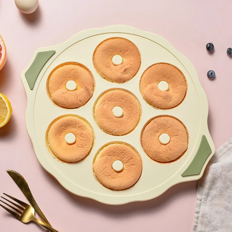 

Silicone Cake Mold Continuous Mold Donut Mold Easy Demoulding Household Cake Bread Baking Pan Oven Baking Utensils