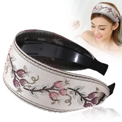 Retro French Embroidered Flower Headdress Hair  Wide-Edged Headband Classic Toothed Non-Slip Headband Hair Bands for Women