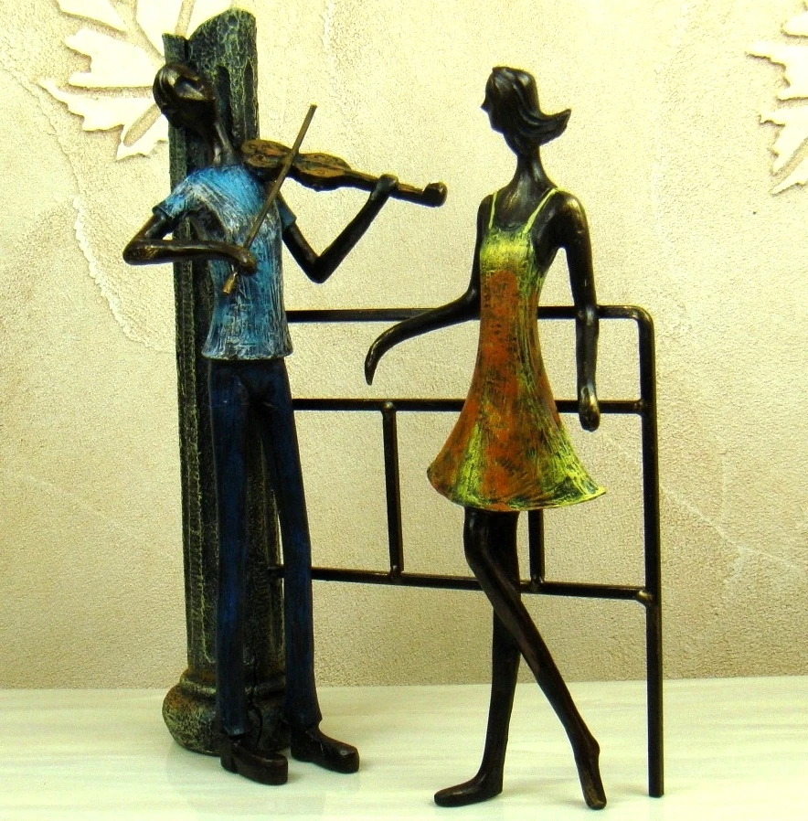 Abstract Resin Proposal Lovers Sculpture Metal Music Couple Statue Decor Valentine's Day Souvenir Wedding Gift Craft Ornament