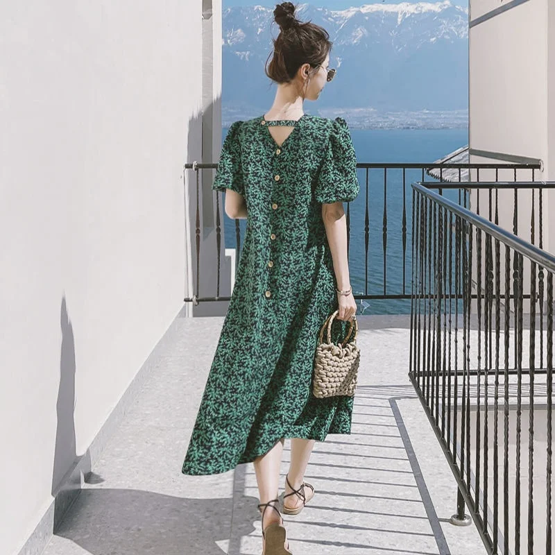 

plus Size Summer Floral Print A-Line Dress Short Sleeve Loose Women's Clothing Korean Style round Neck Button Detail Thin Model